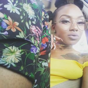 Meet your Posher, Candi